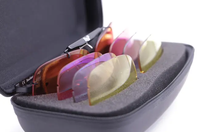 B&P skytebrille med 4 glass 
