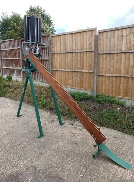 Bowman Supermatch Squirrel Trap Incl. Chute, Legs  for Squirrel Trap 