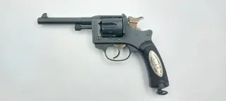Brukt - A.St.Etienne Revolver 8,2mm, 12,5cm L&#216;P