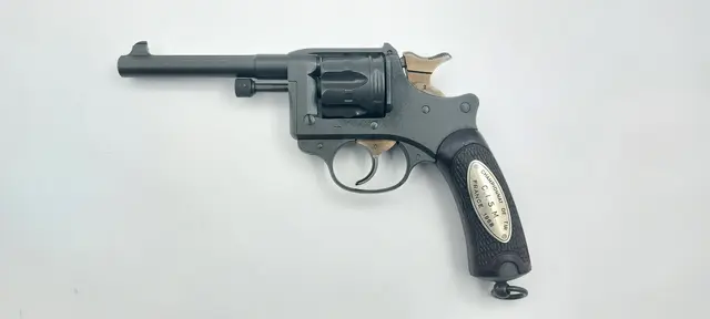 Brukt - A.St.Etienne Revolver 8,2mm, 12,5cm LØP 