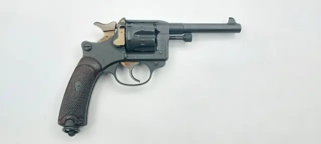 Brukt - A.St.Etienne Revolver 8,2mm, 12,5cm LØP 