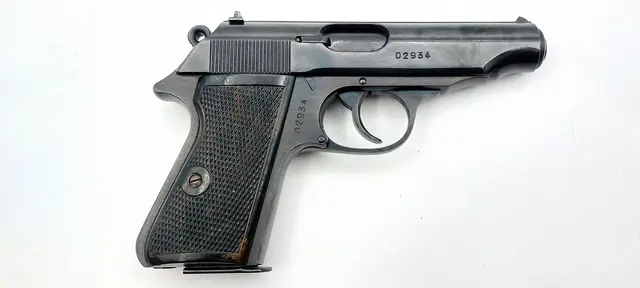 Brukt - Pistole 1001 (PP kopi) 7,65 (32ACP) - 10cm 