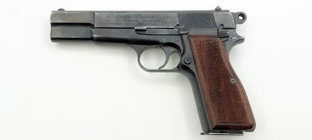 Brukt - Browning Hi-Power m/hylster .9mm 