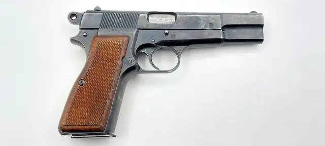 Brukt - Browning Hi-Power m/hylster .9mm 