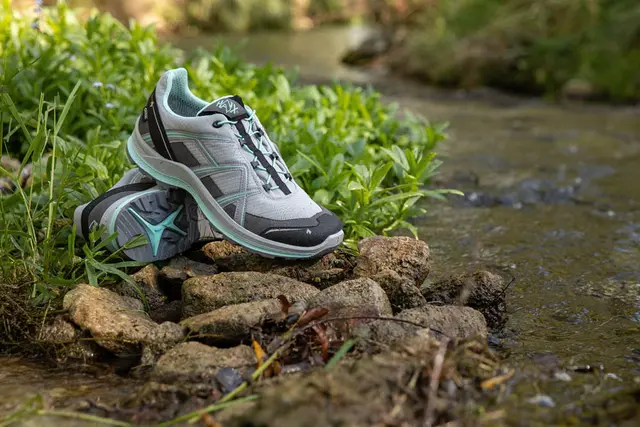 Haix BLACK EAGLE Adventure 2.1 GTX Ws low/grey-mint 