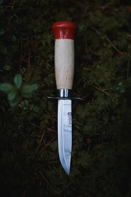 Helle Speider gutt jaktkniv, bladlengde 9 cm 