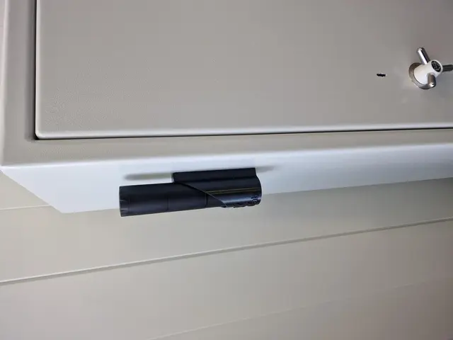 Lyddemperholder til vegg og våpenskap diameter 50mm. 