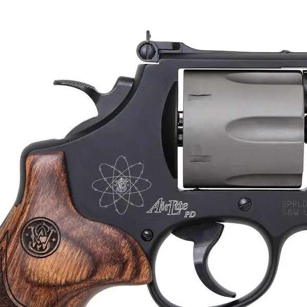 Smith & Wesson 329PD AirLite Scandium .44 RemMag  4"/10,2cm løp 6-sk. DASA 